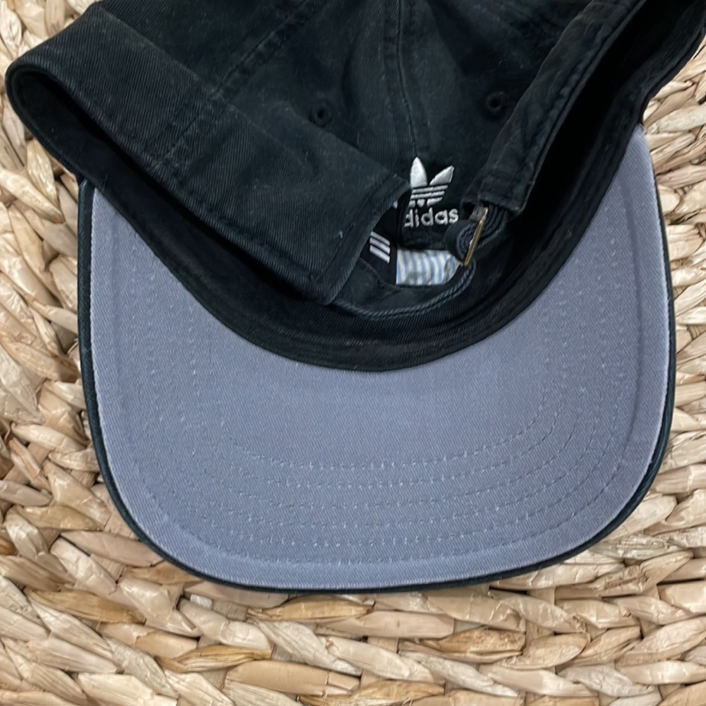 Adidas hat - Picture 4 of 4